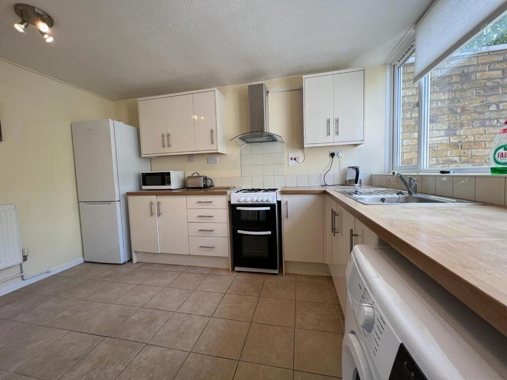 Lovely 4Bed Property, London 8Min To Oxford Street מראה חיצוני תמונה